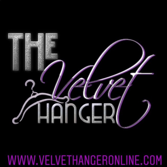 Other - http://www.velvethangeronline.com